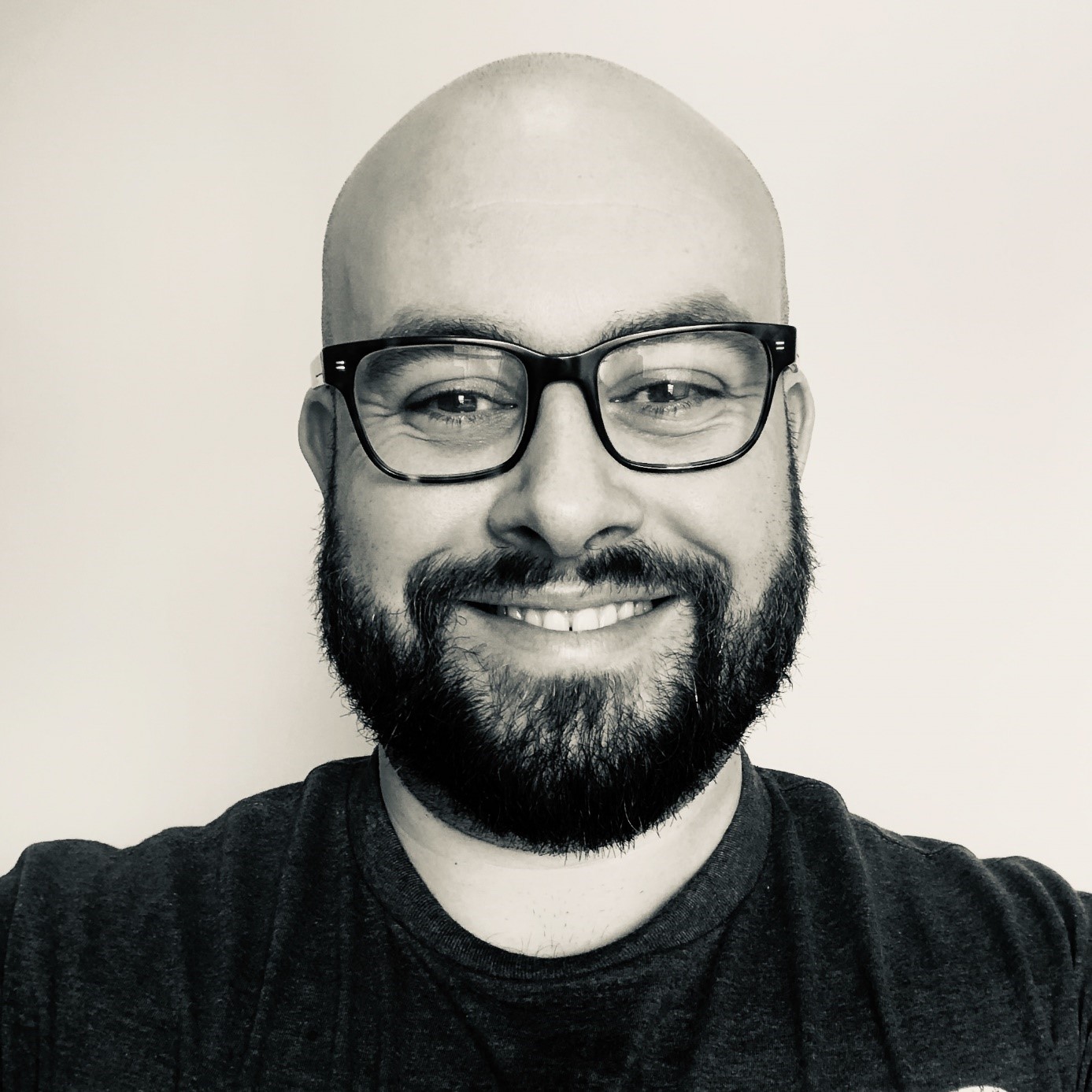 https://7270560.fs1.hubspotusercontent-eu1.net/hubfs/7270560/MeetOurTeam/John%20GeoConvention.jpg